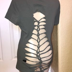 Gorgeous tee/blouse with braided details V-neck